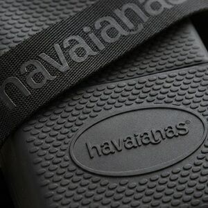 NWT Havaianas Black Street Bag Silicone Crossbody Water & Sand Resistant